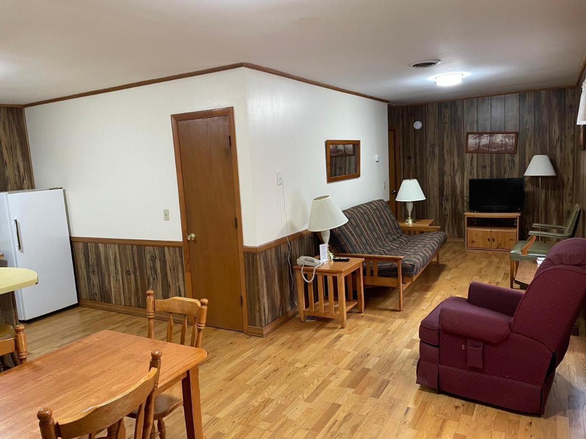 Pine Valley Motel Spruce Pine ภายนอก รูปภาพ