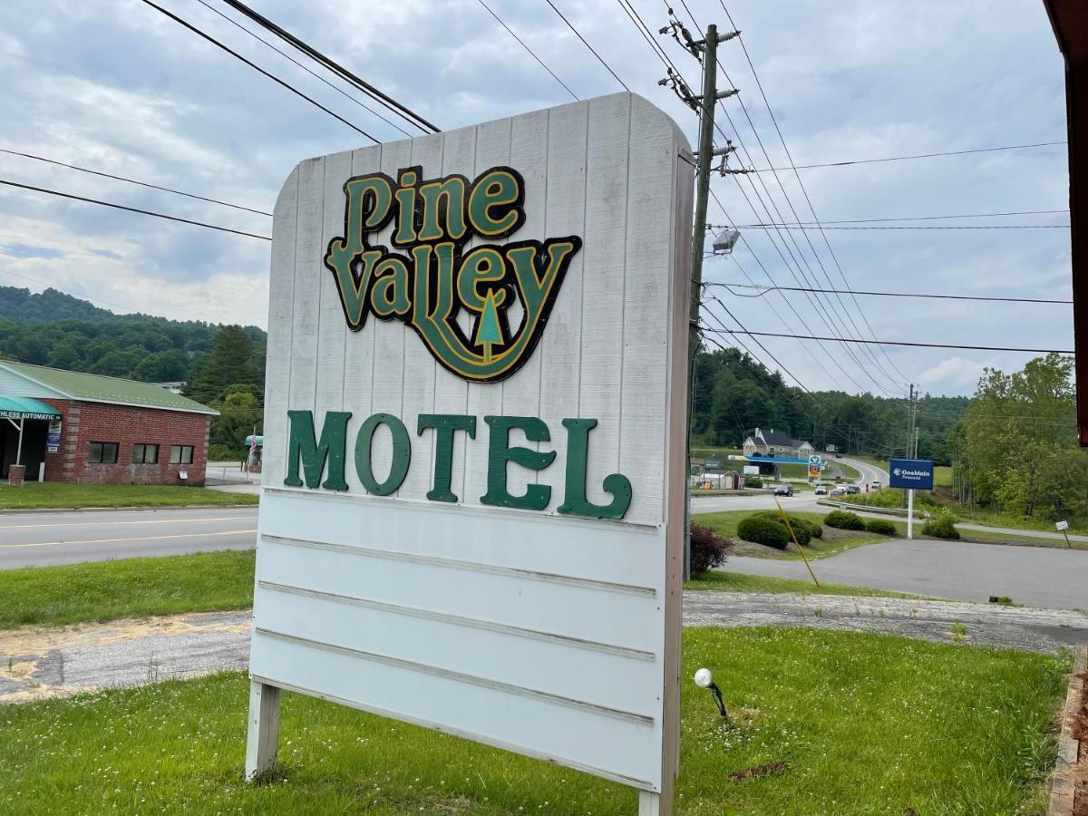 Pine Valley Motel Spruce Pine ภายนอก รูปภาพ