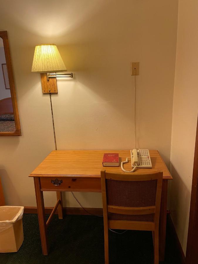 Pine Valley Motel Spruce Pine ภายนอก รูปภาพ