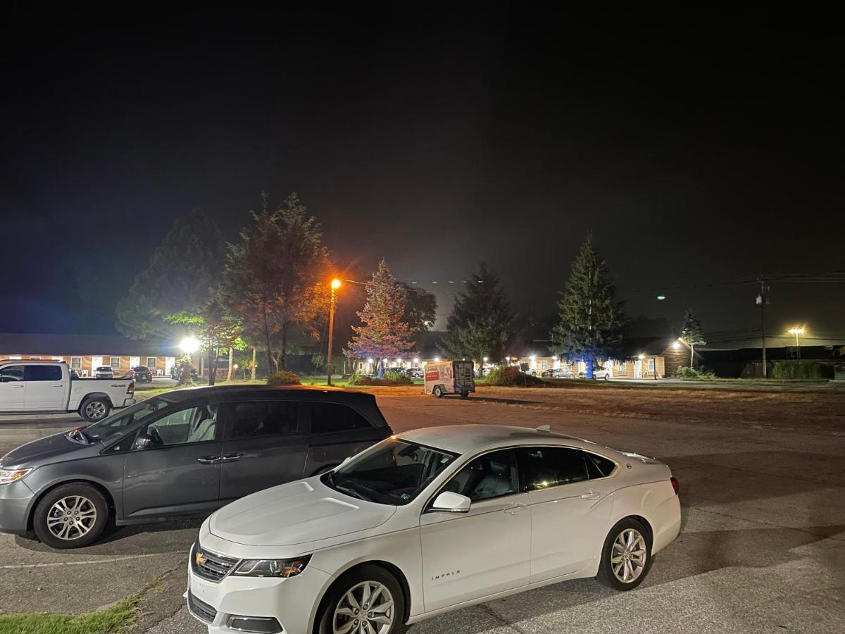 Pine Valley Motel Spruce Pine ภายนอก รูปภาพ