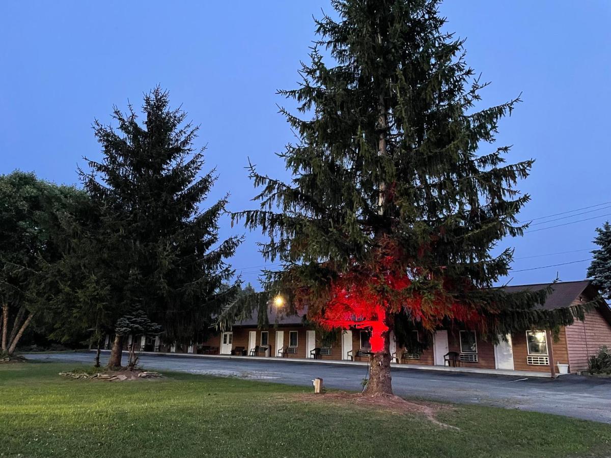 Pine Valley Motel Spruce Pine ภายนอก รูปภาพ