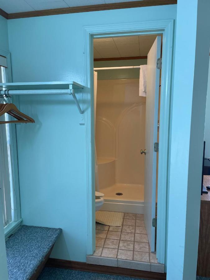 Pine Valley Motel Spruce Pine ภายนอก รูปภาพ