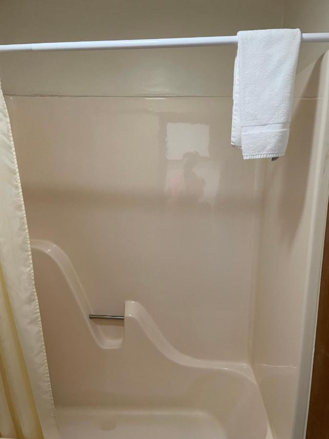 Pine Valley Motel Spruce Pine ภายนอก รูปภาพ