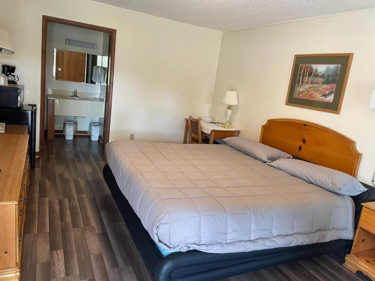 Pine Valley Motel Spruce Pine ภายนอก รูปภาพ