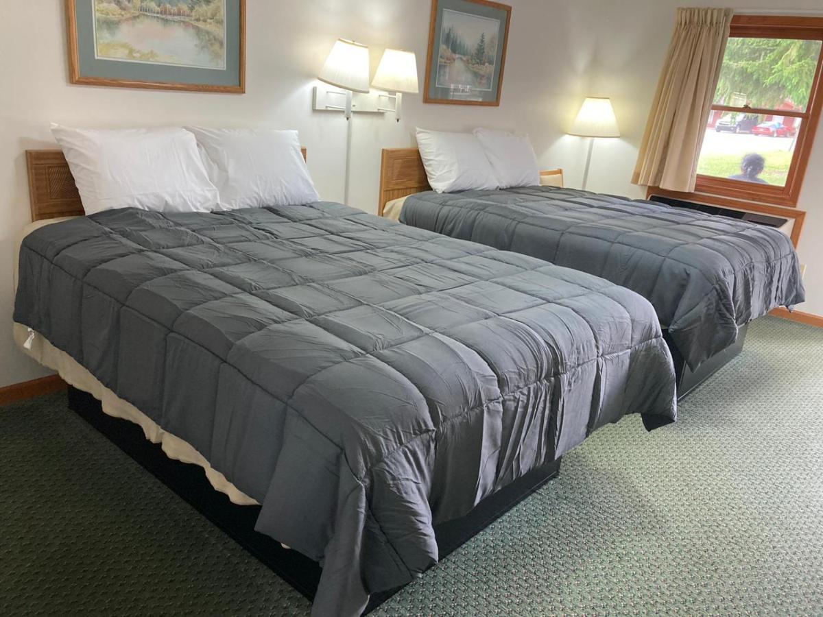 Pine Valley Motel Spruce Pine ภายนอก รูปภาพ
